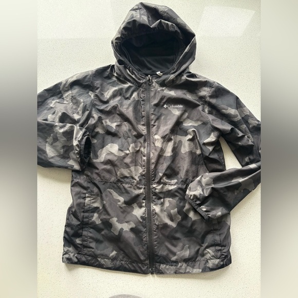 Columbia Other - Columbia Camouflage reversible lightweight Jacket- size medium 10/12